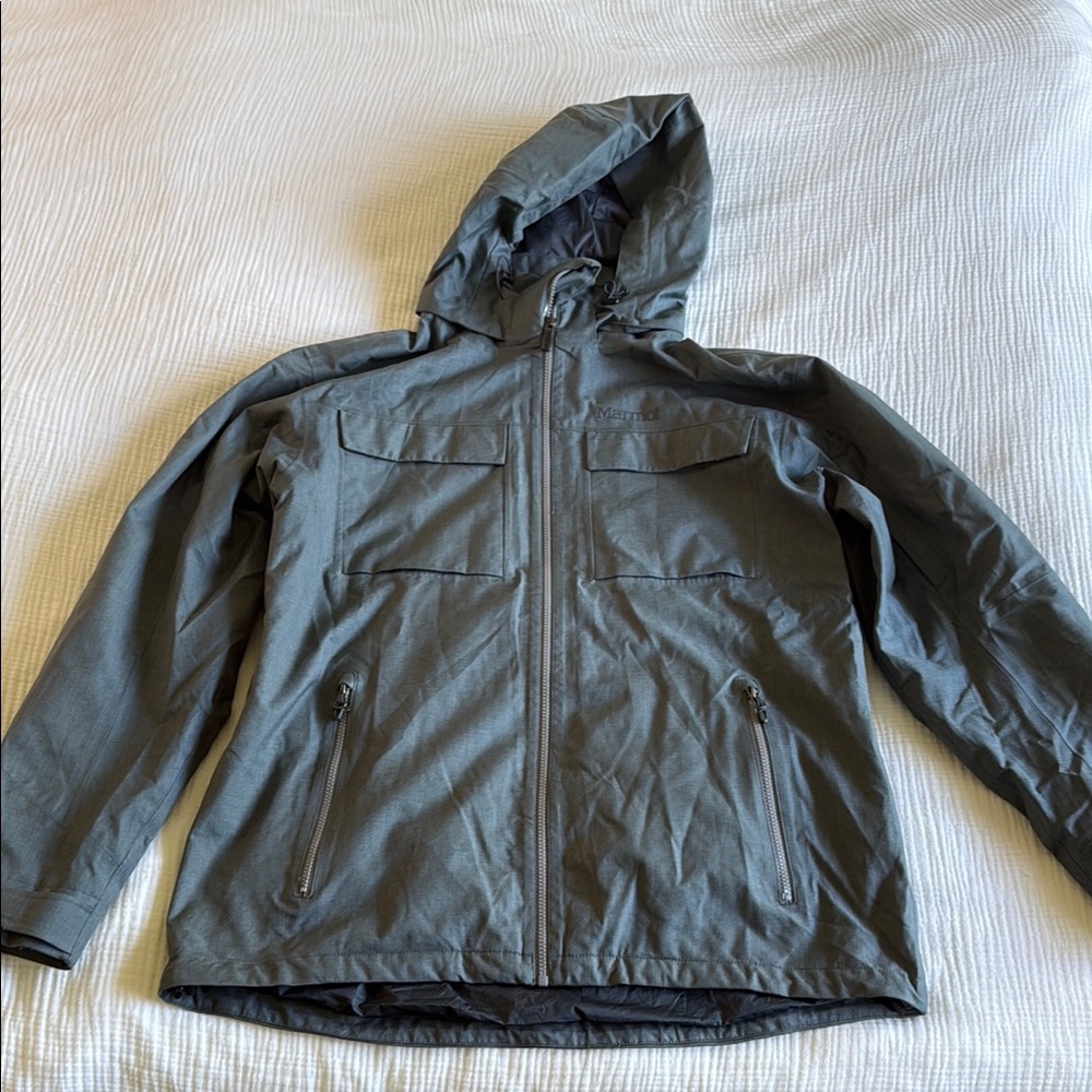 Marmot Gray Ski & Snowboard Winter Jacket - great condition